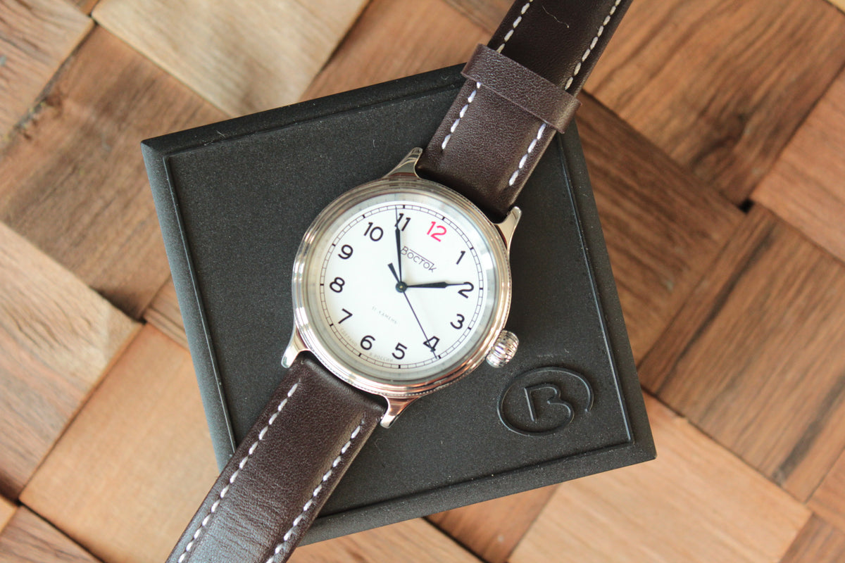 Vostok 540533 - watch resting on the original presentation box