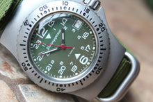 Load image into Gallery viewer, Vostok Komandirskie Mechanical Automatic Wrist Watch Diver 24 Hour 280989
