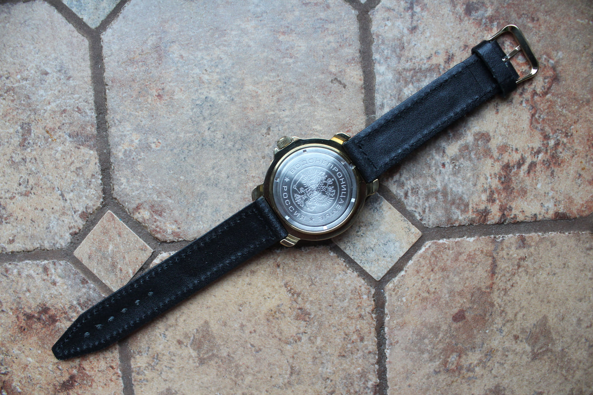 Vostok Komandirskie 819181 - case back, leather strap and buckle