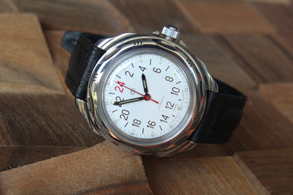 Vostok Komandirskie 21118B — dial detail