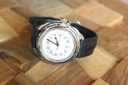 Vostok Komandirskie 21118B — alternate front view