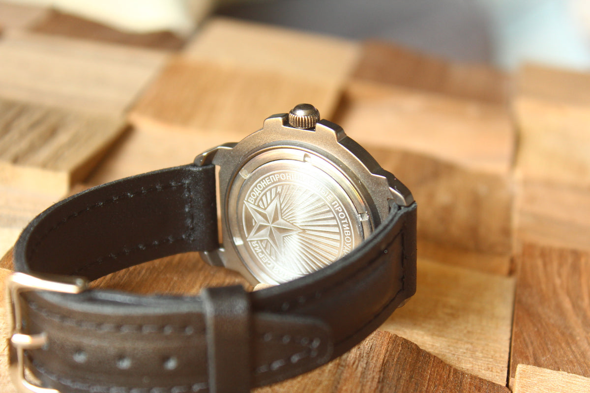 Vostok Komandirskie 43622G - rear view of black leather strap and buckle