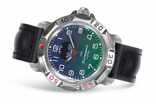 Vostok Komandirskie 816873 - official manufacturer diagonal front view with full dial, case and crown