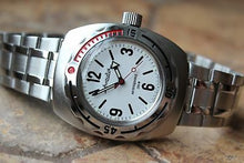 Load image into Gallery viewer, Russian Mechanical Automatic Wrist Watch VOSTOK AMPHIBIAN DIVER 090486
