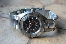 Load image into Gallery viewer, Vostok Komandirskie Automatic Russian wrist watch 650538
