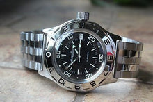 Load image into Gallery viewer, Russian Mechanical Automatic Wrist Watch VOSTOK AMPHIBIAN DIVER 100845
