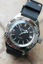 Load image into Gallery viewer, Russian Mechanical Automatic Wrist Watch VOSTOK AMPHIBIAN DIVER 670922
