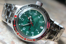 Load image into Gallery viewer, Russian Mechanical Automatic Wrist Watch VOSTOK Amphibian DIVER Scuba 420386
