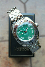 Load image into Gallery viewer, Russian Mechanical Automatic Wrist Watch VOSTOK AMPHIBIAN DIVER 710405
