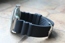 Load image into Gallery viewer, Russian Mechanical Automatic Wrist Watch VOSTOK AMPHIBIAN DIVER 120697
