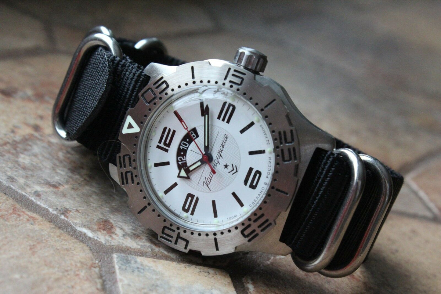Russian Mechanical Automatic Wrist Watch VOSTOK Komandirsky K-35 350618