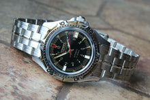 Load image into Gallery viewer, Russian Mechanical Automatic Wrist Watch Vostok Partner 301924
