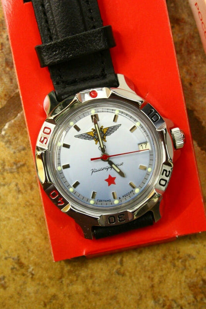 Vostok Komandirskie Mechanical Military Russian wrist watch Red Star 811290