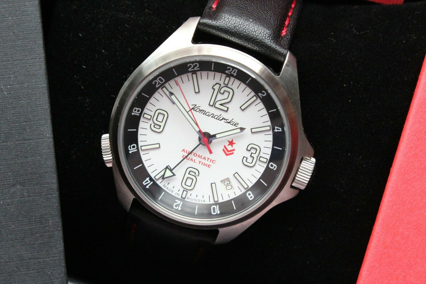 Vostok Komandirsky Russian men's K-34 Military wrist watch NEW 470767