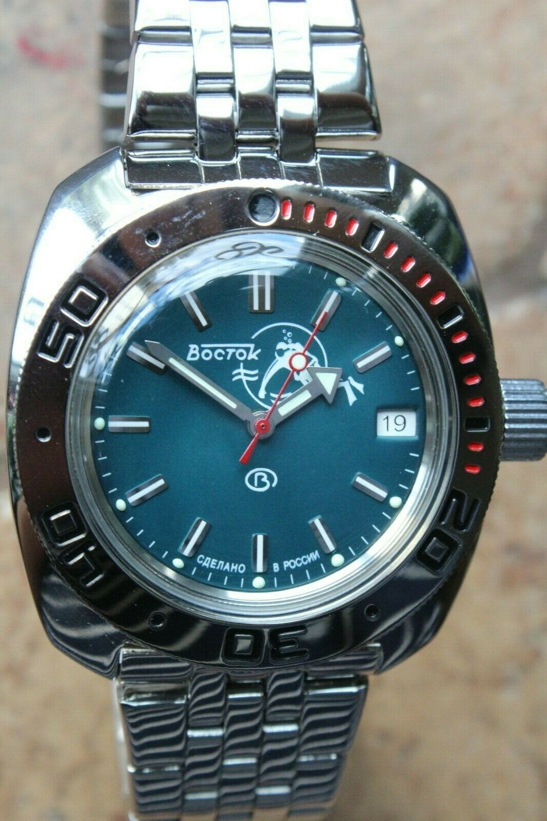 Russian Mechanical Automatic Wrist Watch Vostok Amphibian Diver Scuba 710059