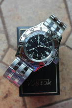 Load image into Gallery viewer, Russian Mechanical Automatic Wrist Watch VOSTOK AMPHIBIAN DIVER 100845
