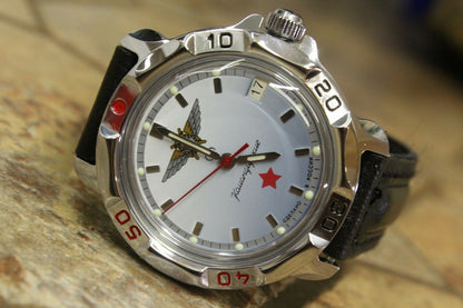 Vostok Komandirskie Mechanical Military Russian wrist watch Red Star 811290