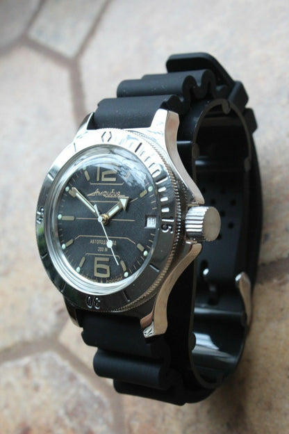 Russian Mechanical Automatic Wrist Watch VOSTOK AMPHIBIAN DIVER 120697
