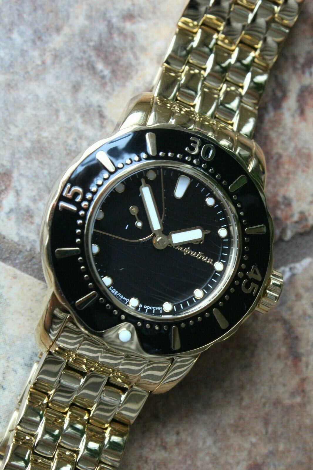 Vostok Amphibian 573594 Women's Mechanical Hand Winding Russian wrist watch