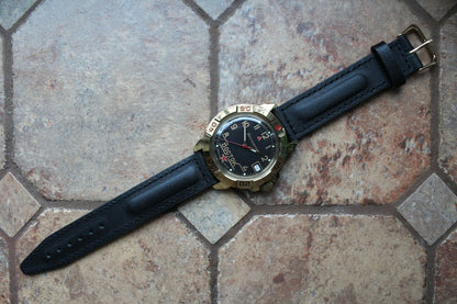 Vostok Komandirsky Military Wrist Watch # 439524 NEW
