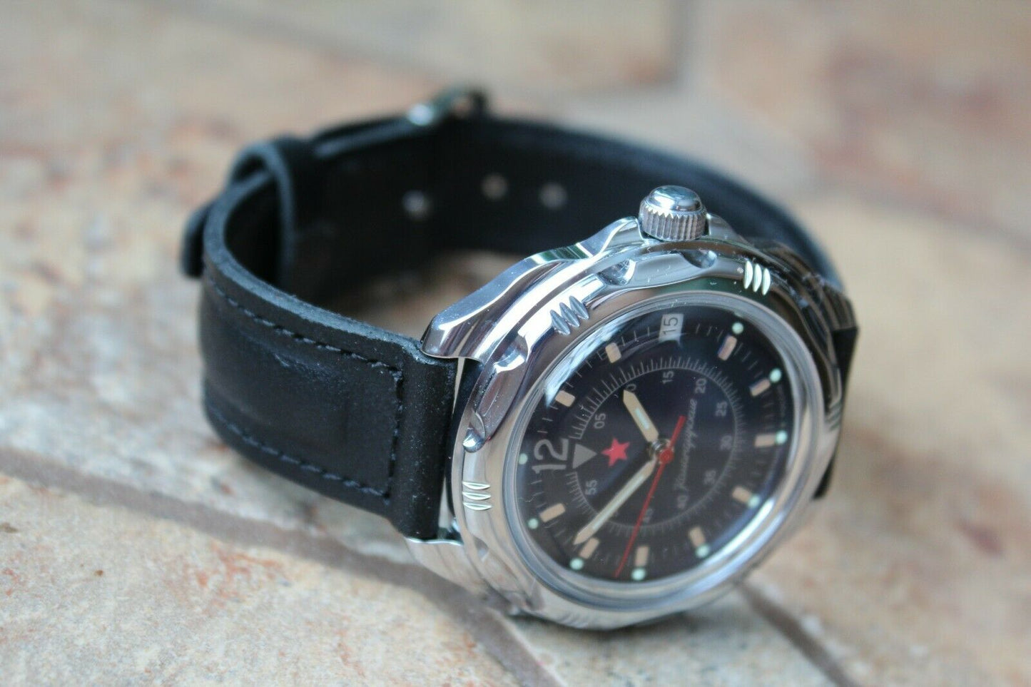 Vostok Komandirsky Russian Military Wrist Watch # 211398 NEW