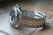 Load image into Gallery viewer, Russian Mechanical Automatic Wrist Watch VOSTOK AMPHIBIAN DIVER 110908
