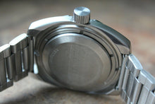 Load image into Gallery viewer, Russian Mechanical Automatic Wrist Watch VOSTOK AMPHIBIAN DIVER 090510
