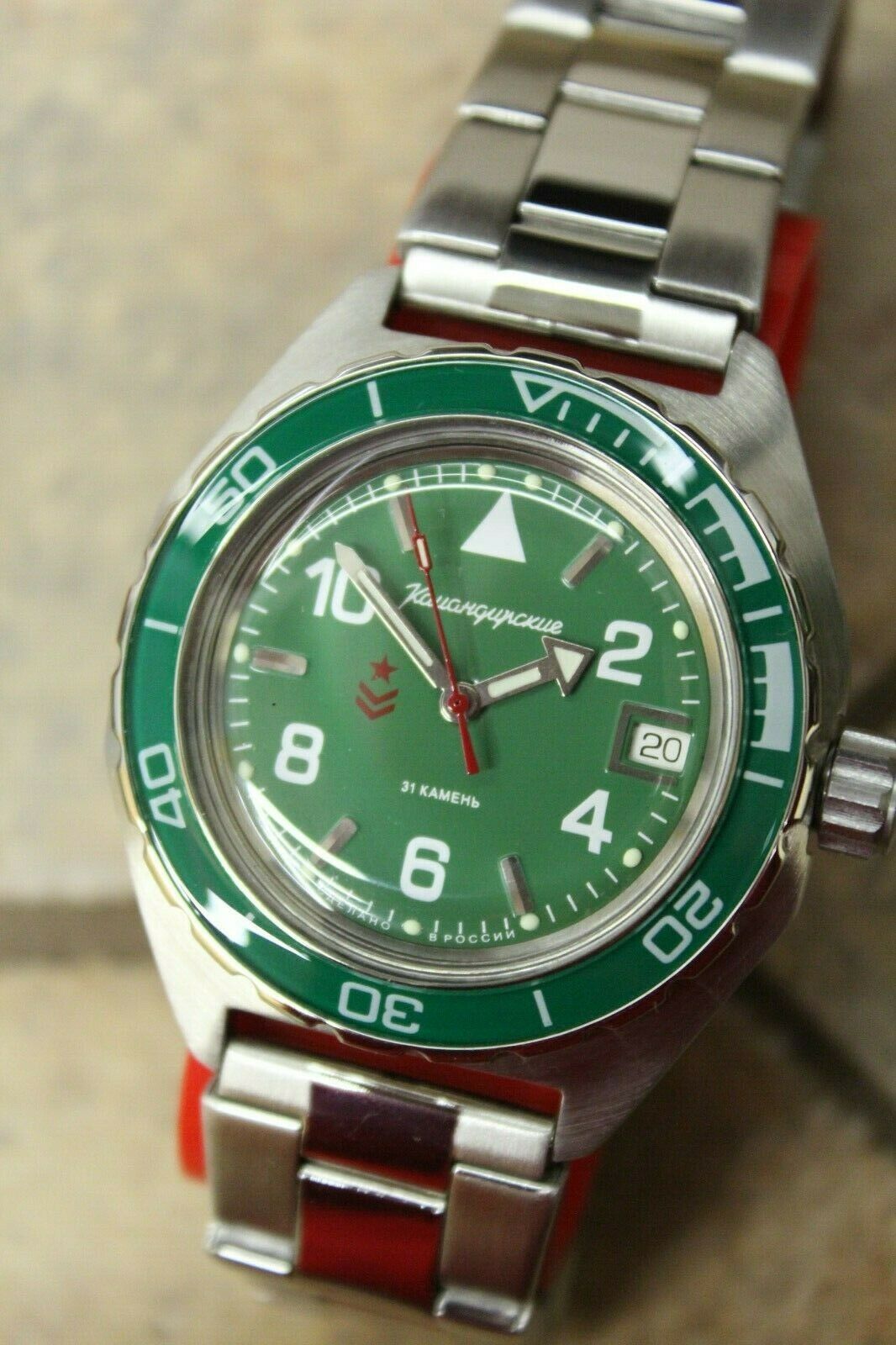 Vostok Komandirskie Military Mechanical Automatic Russian wrist watch 650858