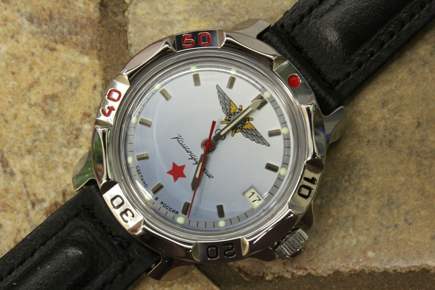 Vostok Komandirskie Mechanical Military Russian wrist watch Red Star 811290