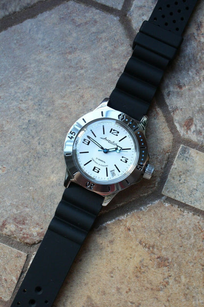 Russian Mechanical Automatic Wrist Watch VOSTOK AMPHIBIAN DIVER 120847