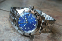 Load image into Gallery viewer, Russian Mechanical Automatic Wrist Watch VOSTOK AMPHIBIAN DIVER 100846
