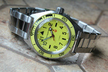 Load image into Gallery viewer, Vostok Komandirskie Military Mechanical Automatic Russian wrist watch 650859
