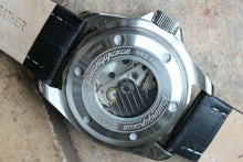 Load image into Gallery viewer, Vostok Komandirsky Russian Mechanical K-39 Military wristwatch 390774
