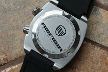 Load image into Gallery viewer, Vostok Amphibian Scuba Russian wrist watch 070798
