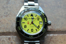 Load image into Gallery viewer, Vostok Komandirskie Military Mechanical Automatic Russian wrist watch 650855
