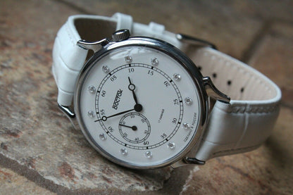 Vostok Women's Russian Mechanical Hand Winding Wrist watch 581593
