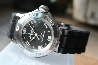 Vostok Amphibian woomen's Russian wrist watch 051461