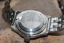 Load image into Gallery viewer, Russian Mechanical Automatic Wrist Watch VOSTOK AMPHIBIAN DIVER 100815
