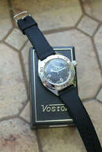 Load image into Gallery viewer, Russian Mechanical Automatic Wrist Watch VOSTOK AMPHIBIAN DIVER 670919
