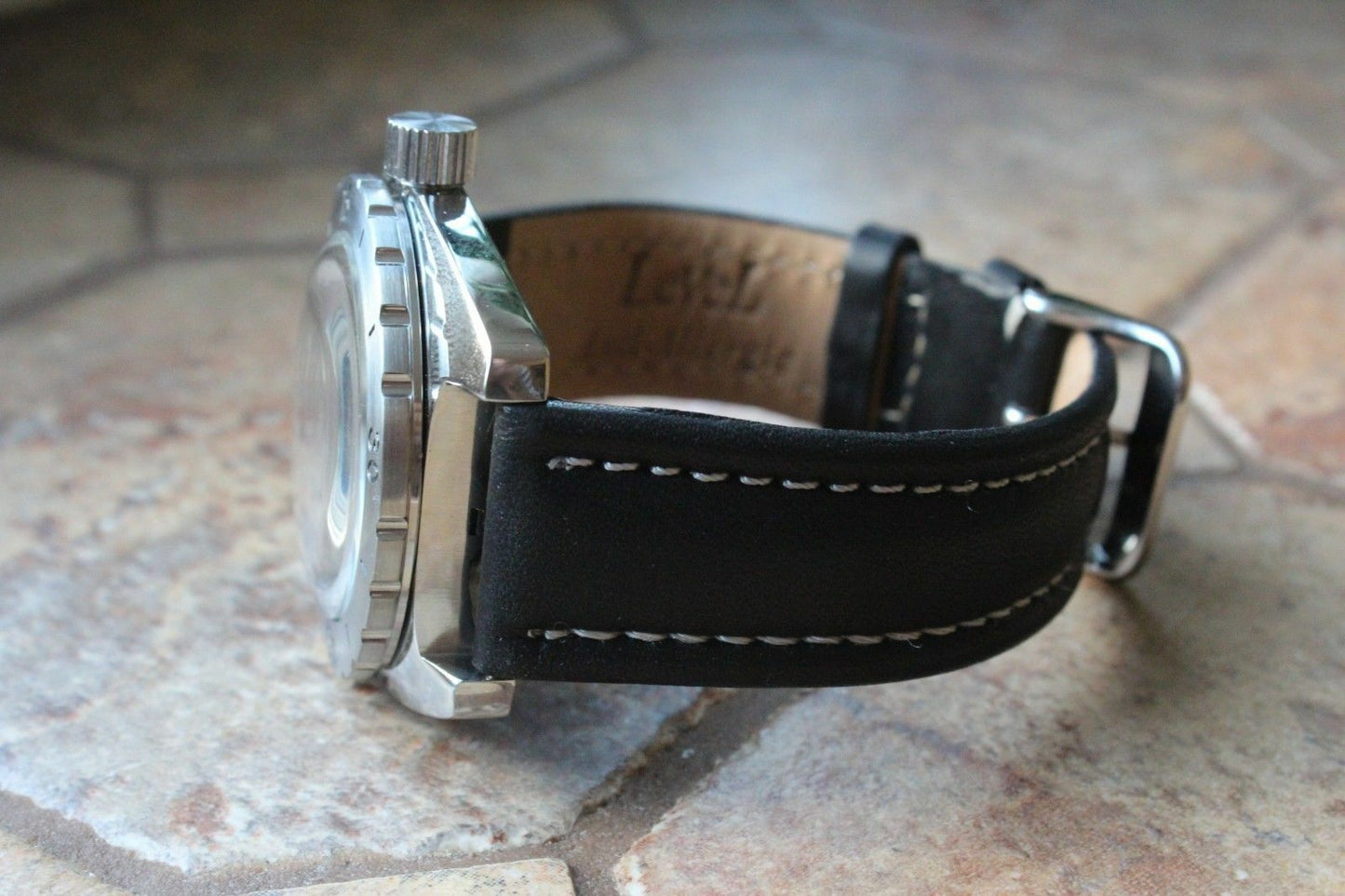 Vostok Amphibian Diver Russian wrist watch Leather Band 150375-L1