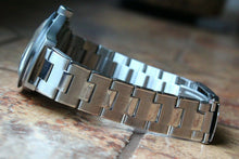 Load image into Gallery viewer, Vostok Amphibian Mechanical Auto Russian diver wrist watch 060284
