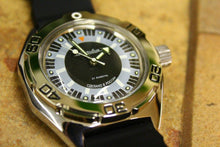 Load image into Gallery viewer, Russian Mechanical Automatic Wrist Watch VOSTOK AMPHIBIAN DIVER 670927
