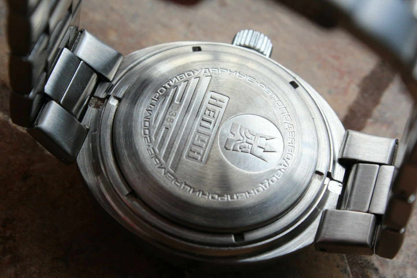 Vostok Amphibian Neptune Russian Mechanical Diver Auto men's wrist watch 960762