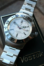 Load image into Gallery viewer, Vostok Amphibian Auto Mechanical diver wrist watch 060483
