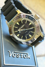 Load image into Gallery viewer, Russian Mechanical Automatic Wrist Watch VOSTOK AMPHIBIAN DIVER 120512
