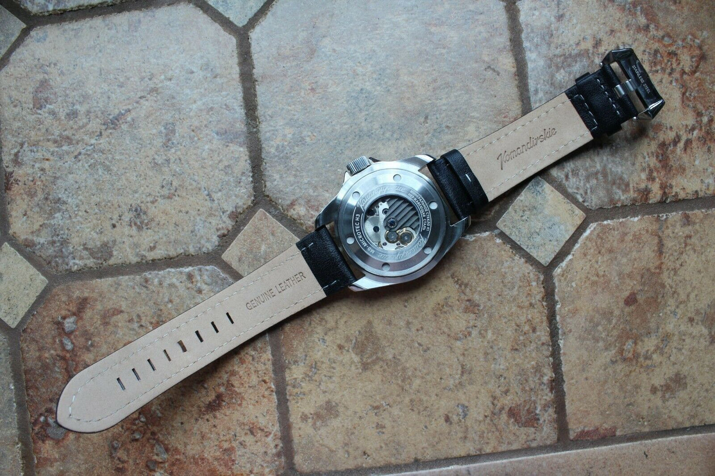 Vostok Komandirsky Russian Mechanical Automatic K-39 Military wristwatch 390775