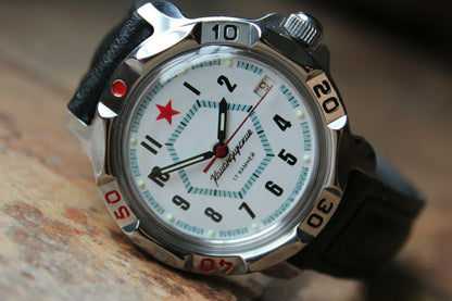 Vostok Komandirsky Mechanical Russian Military Wrist Watch Red Star 811719