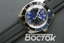 Load image into Gallery viewer, Vostok Amphibian Classic Russian Machanical Auto Diver Men&#39;s wrist watch 170865
