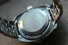 Load image into Gallery viewer, Russian Mechanical Automatic Wrist Watch VOSTOK AMPHIBIAN DIVER 710679
