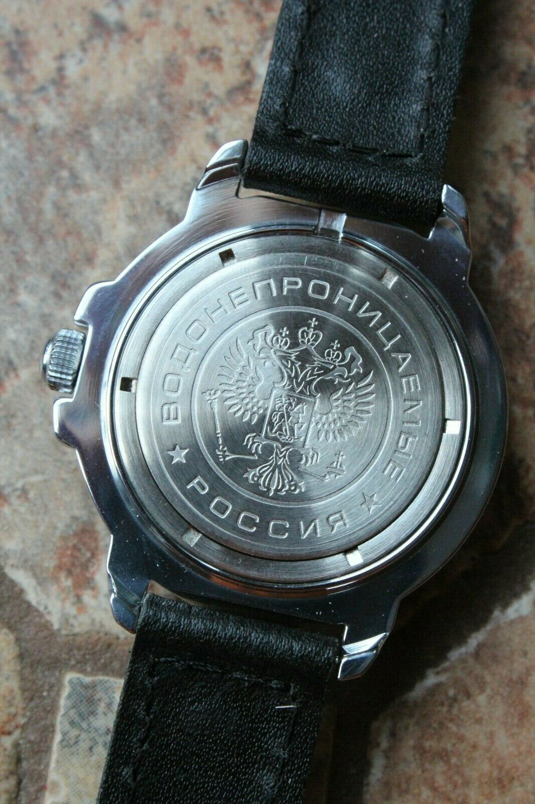 Vostok Komandirsky 431744 Russian Military Mechanical Wrist Watch Red Star